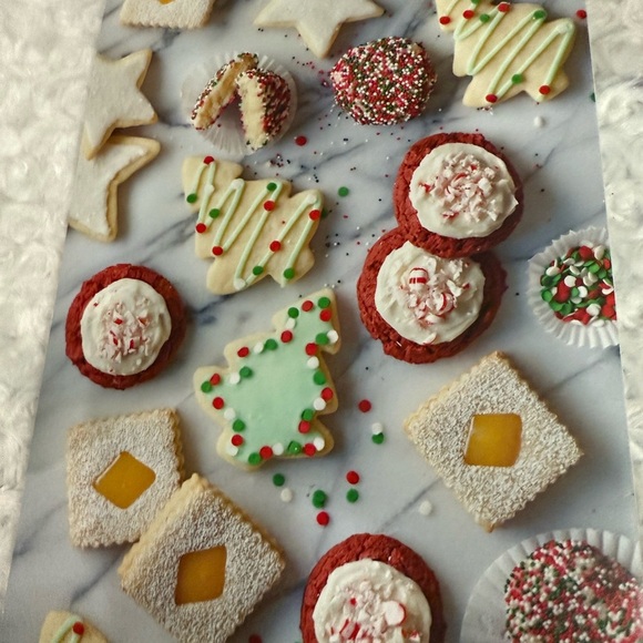 Holiday Baking Magazine Special Collector’s issue - Picture 2 of 3